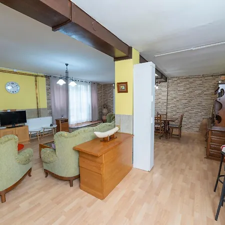 Gran Al Aire Libre En Grisel